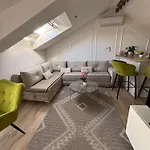 2 Apartamento *